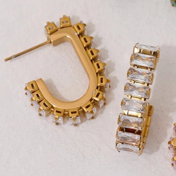 NEW 18K Gold Plated Baguette Diamond Hoop Earrings - Picture 2 of 5